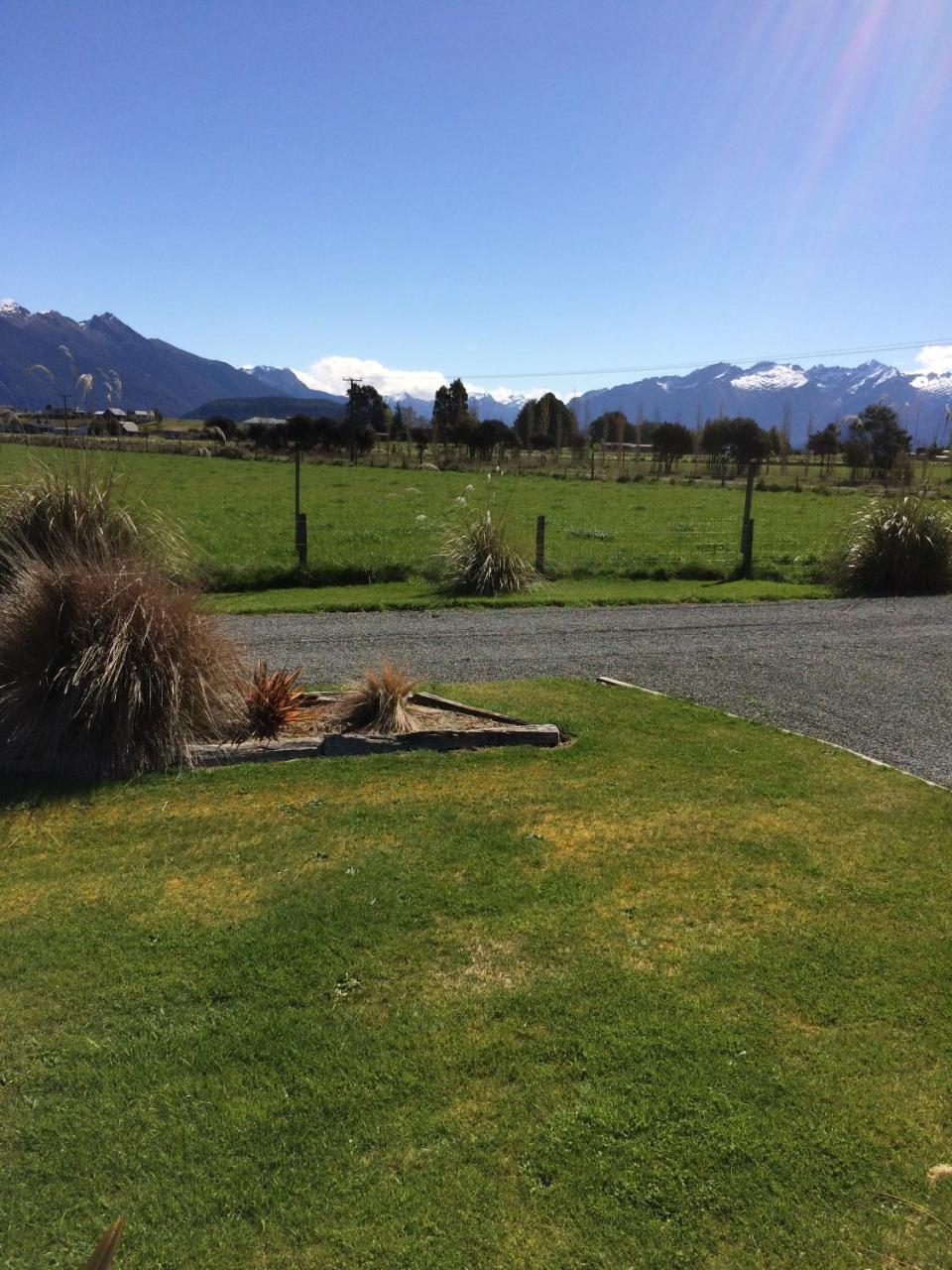 Acheron Cottages Manapouri Kültér fotó